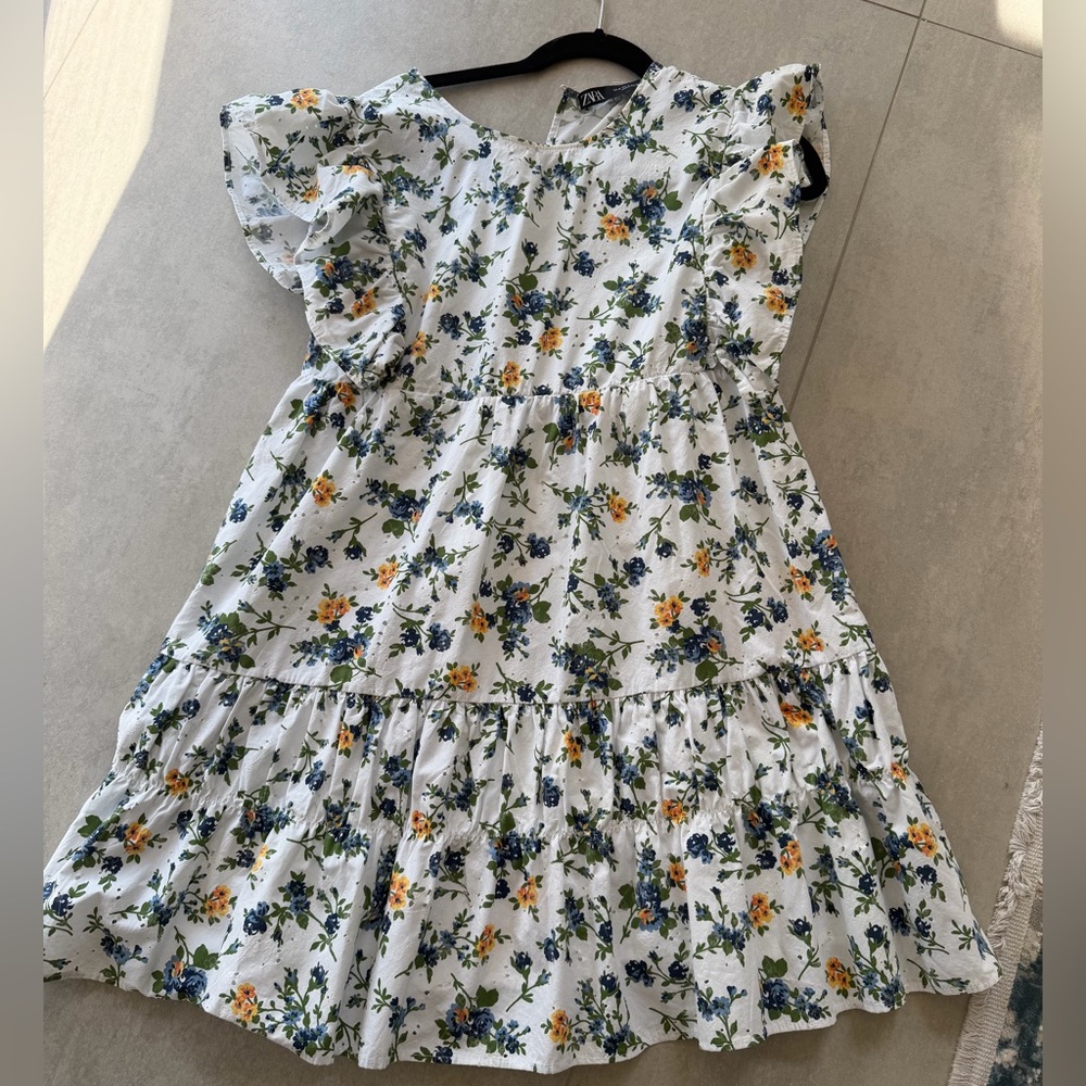 Zara women’s mini  White Floral Dress